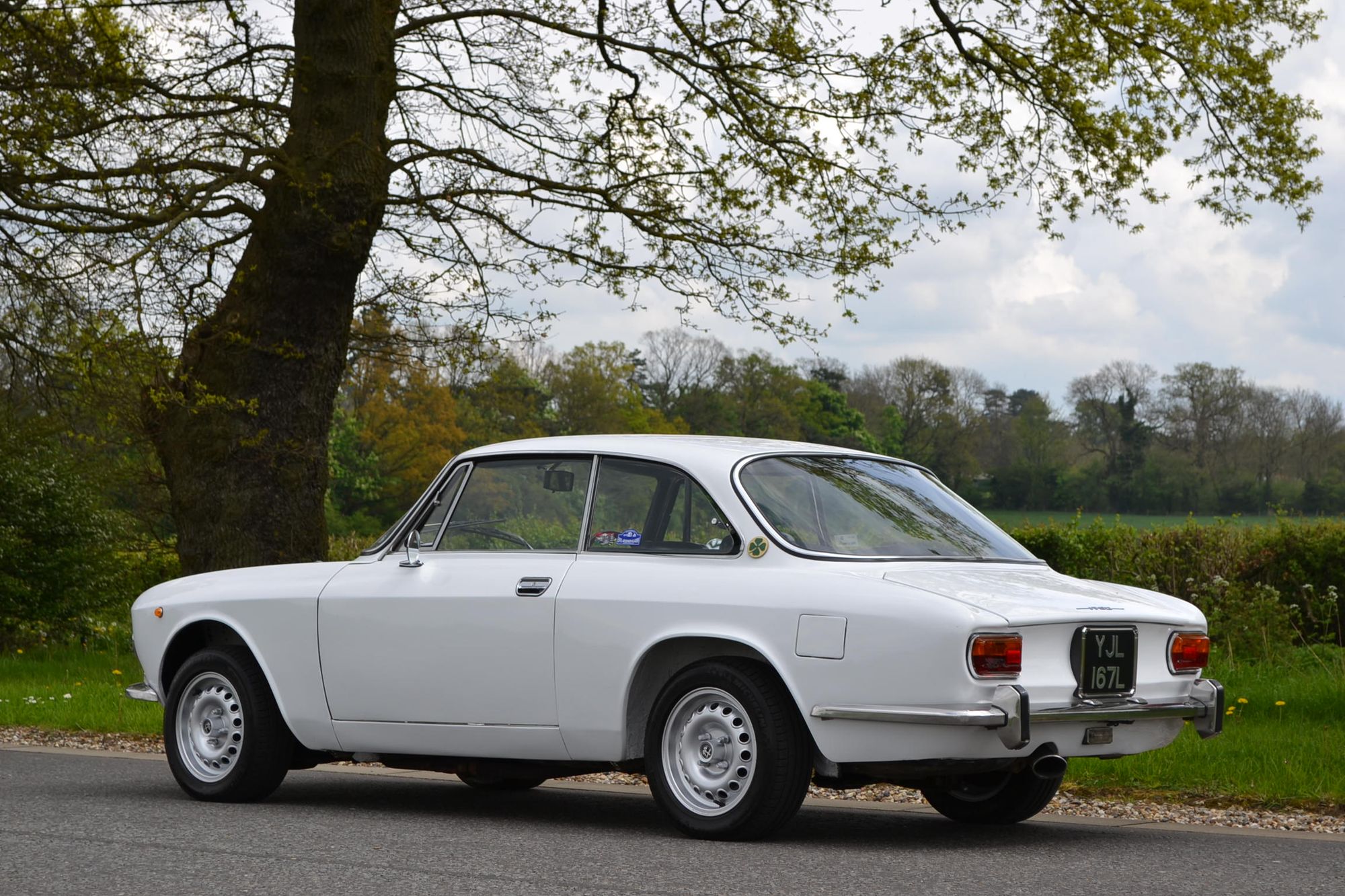 Alfa Romeo 1750 GTV 1750 GT VELOCE