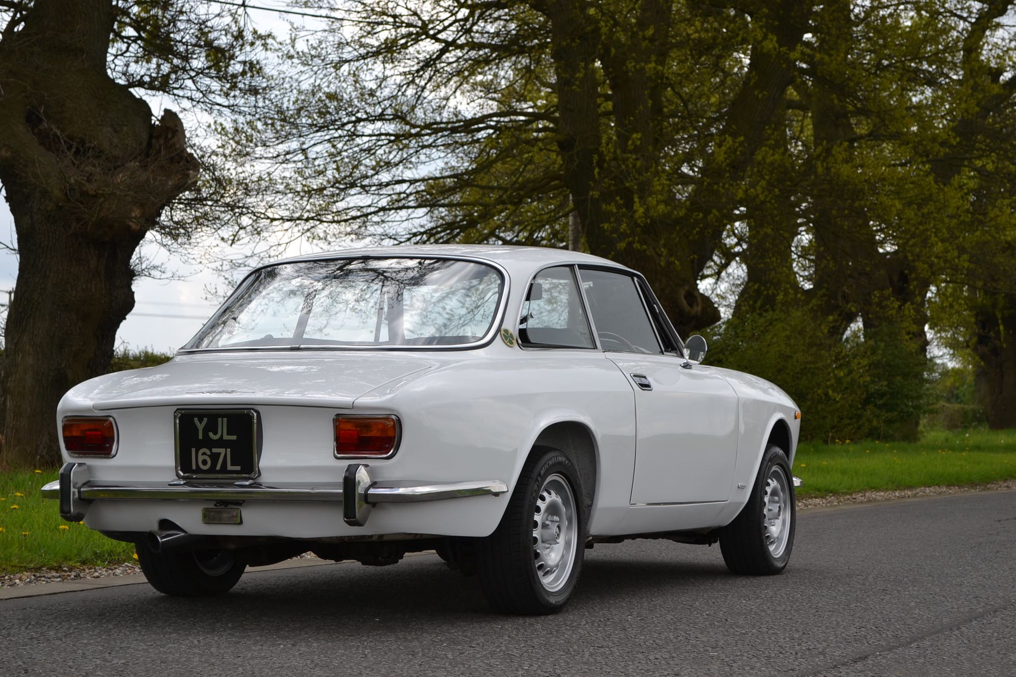 Alfa Romeo 1750 GTV 1750 GT VELOCE