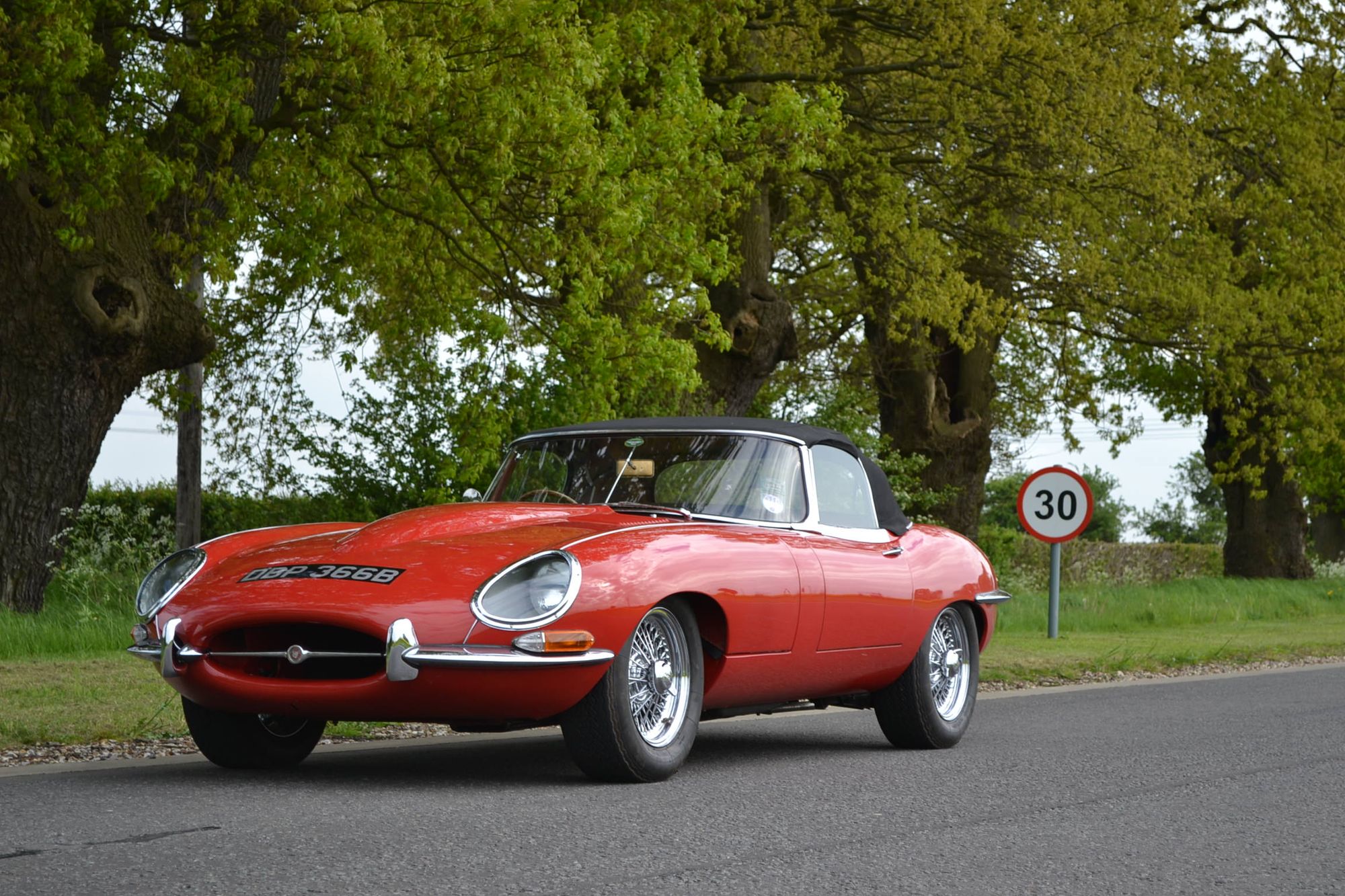 Jaguar E-Type Series 2 4.2 Roadster