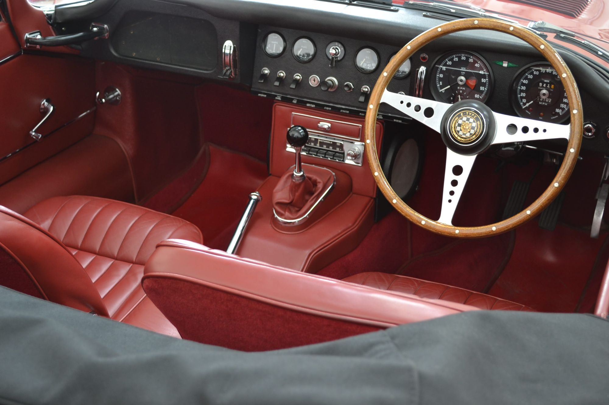 Jaguar E-Type Series 2 4.2 Roadster
