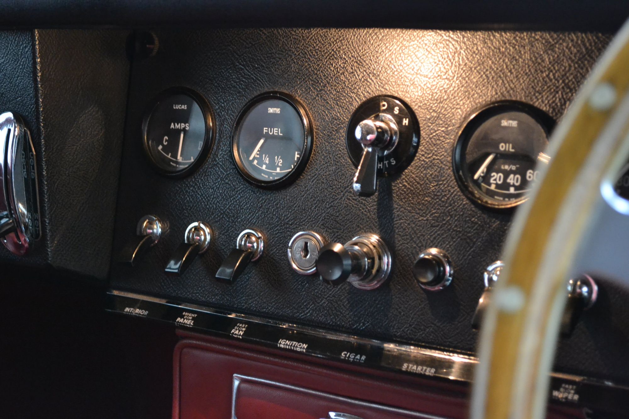 Jaguar E-Type Series 2 4.2 Roadster